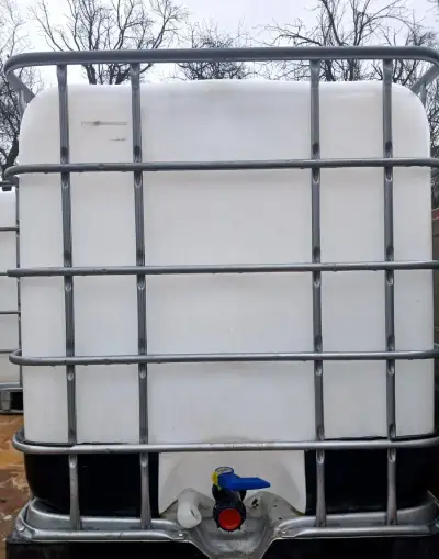 Nádrž na vodu 1000l