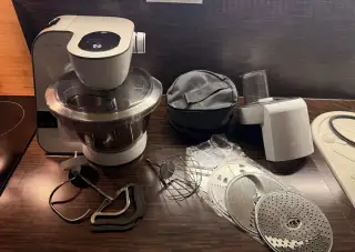 Kuchyňský robot Bosch MUM5 MUM5XW10