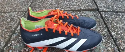 kopacky Adidas Predator 42, stelka 26cm