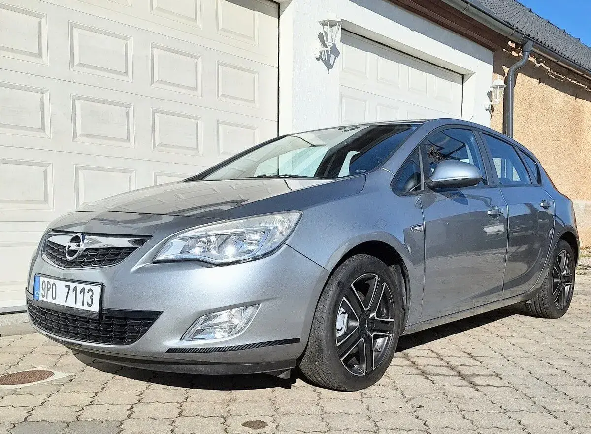 Opel astra
