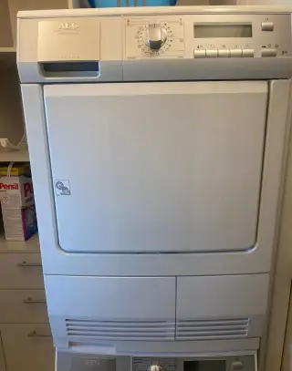AEG Lavatherm T59840, 7 kg, tepelné čerpadlo, plně funkční