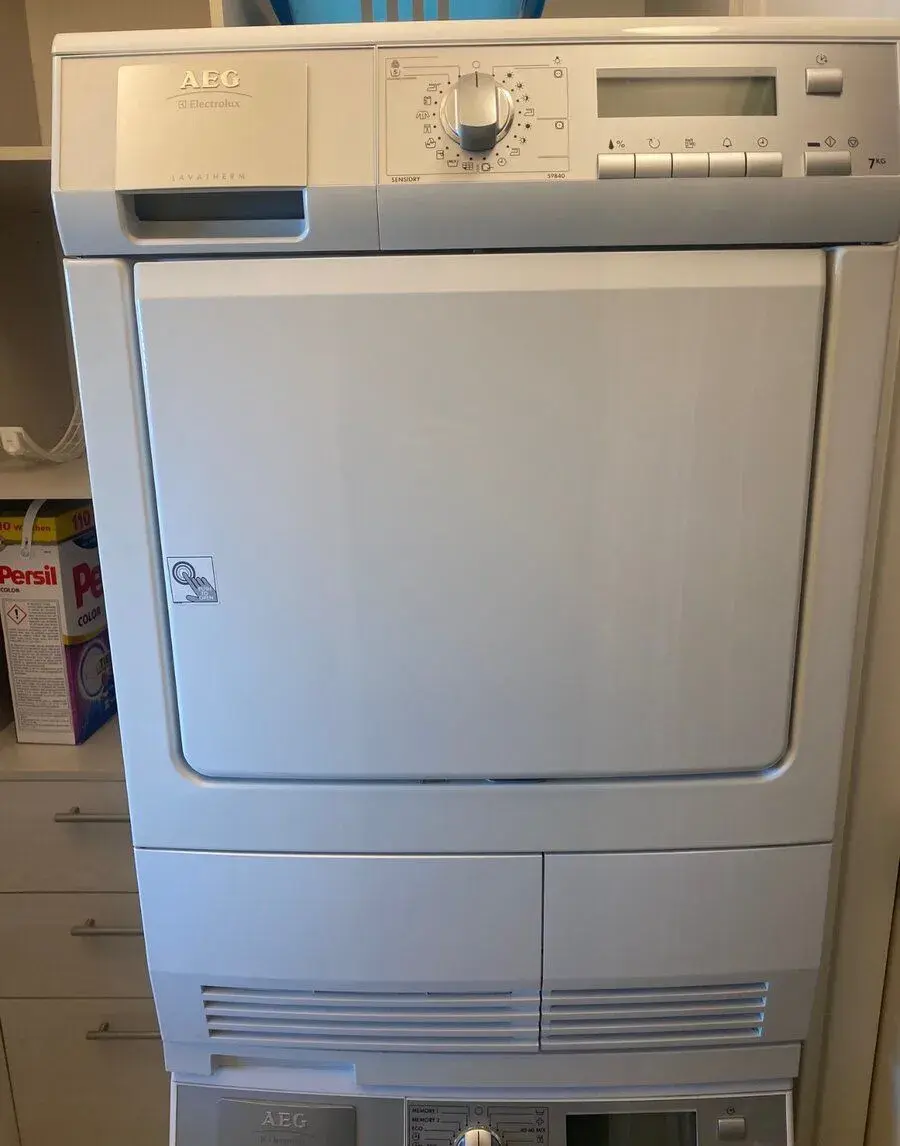 AEG Lavatherm T59840, 7 kg, tepelné čerpadlo, plně funkční