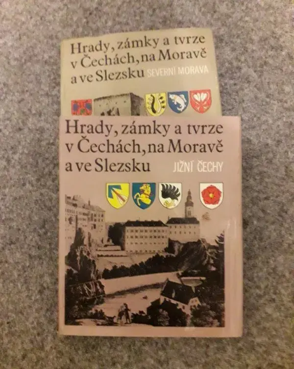 Hrady, zámky a tvrze v Čechách, na Moravě a ve Slezsku