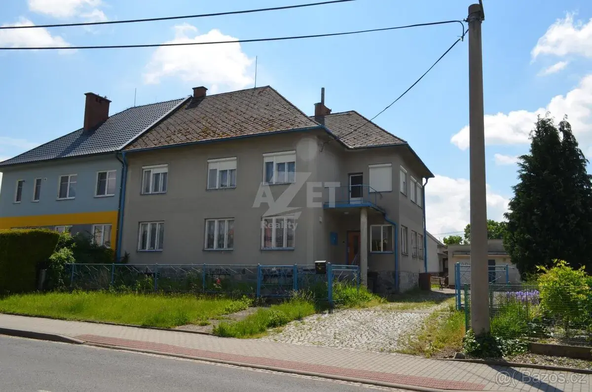 Prodej rodinného domu 8+2, 781 m2, Šumvald