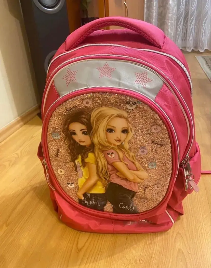 Dívčí batoh
