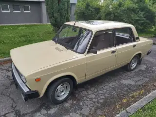 Lada 2105