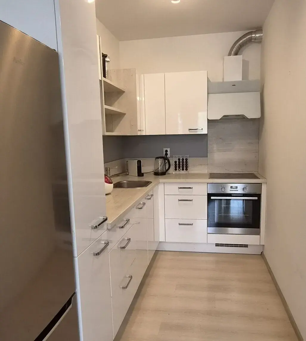 OV, byt 2+kk, 52 m2, balkon, Pardubice, Pod Vinicí