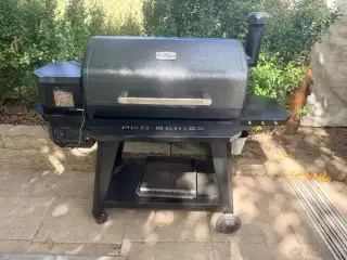 Pit Boss Pro Series 1600 WiFi – peletový gril + originální k