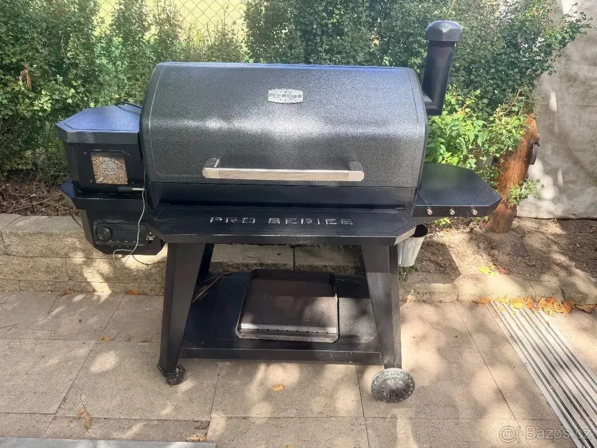 Pit Boss Pro Series 1600 WiFi – peletový gril + originální k
