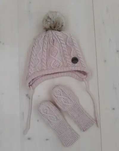 Sv.růžová čepice a rukavice vel. 74