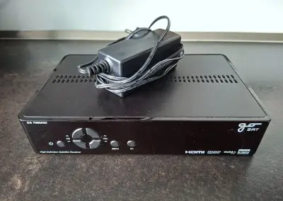 HD Satelitní přijímač GS7060 HdI a parabola