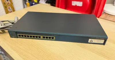 Switch Cisco Catalyst 2950-12