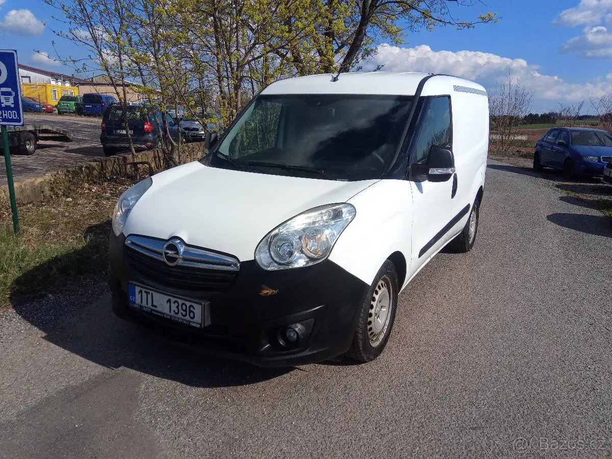 Combo Van - 1,6 D - pojízdná dílna
