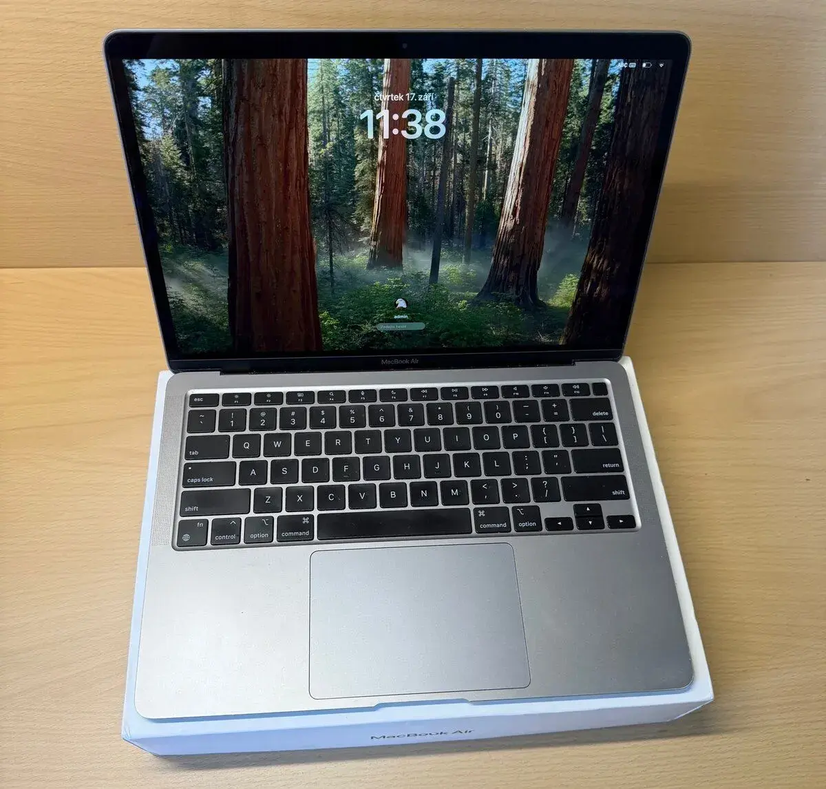 MacBook Air M1, 16GB/256GB, 13,3” (rok záruka)