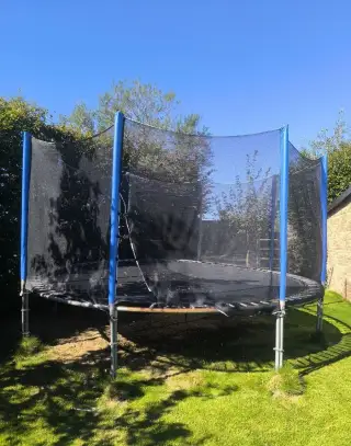 Trampolína