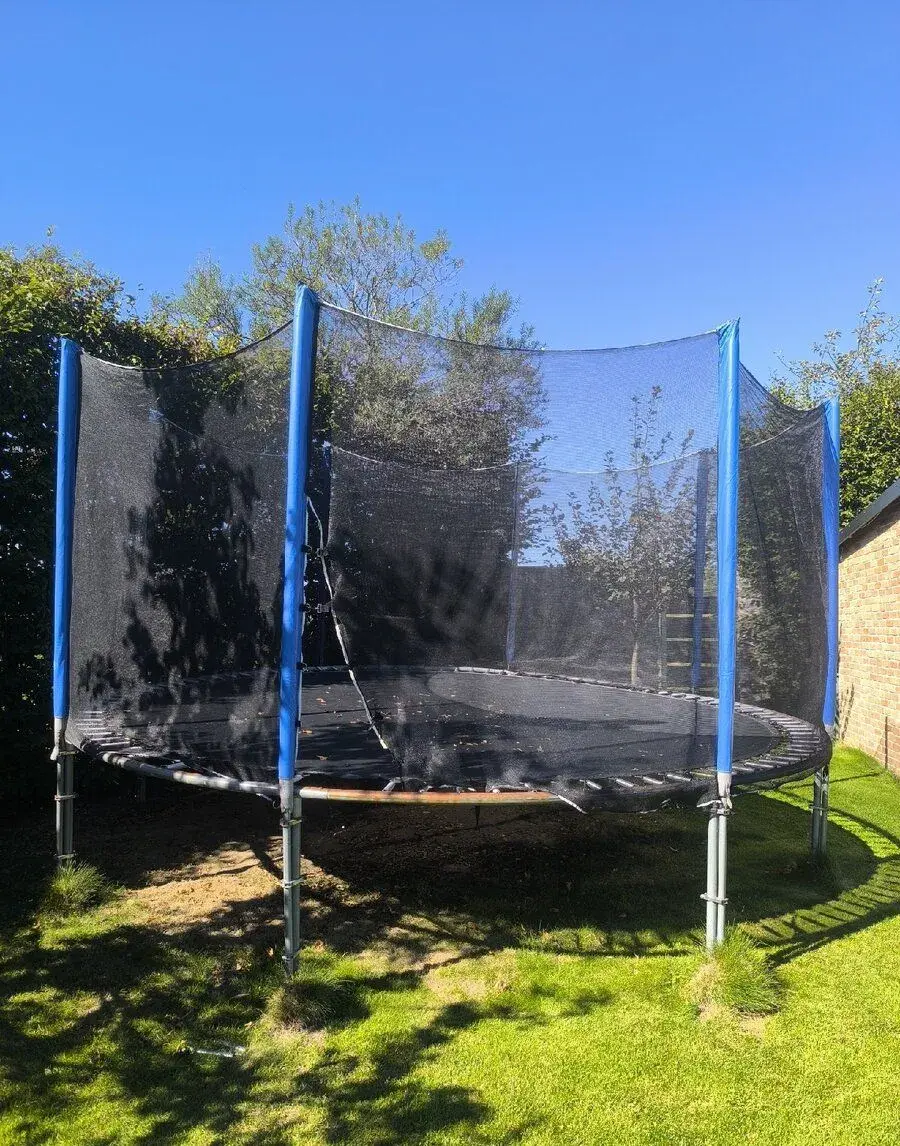 Trampolína