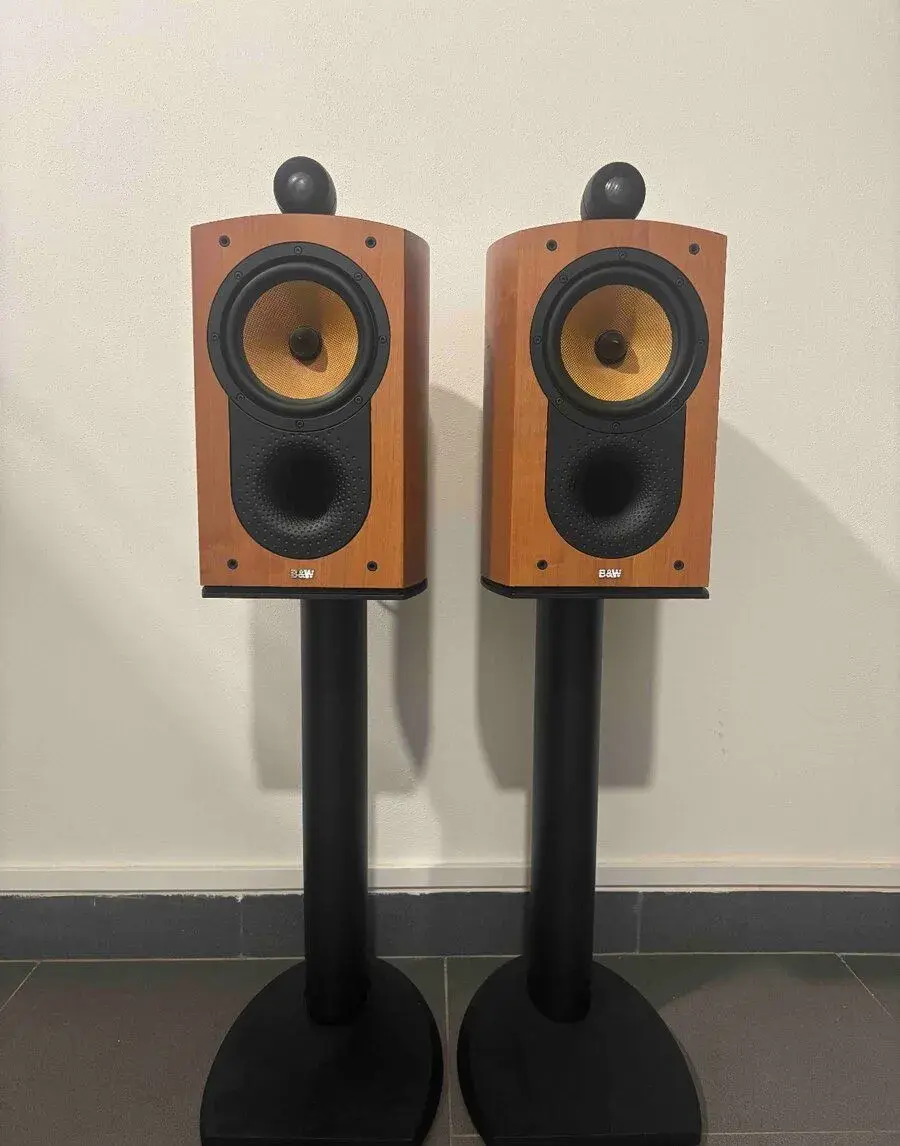 Reproduktory Bowers & Wilkins 805N