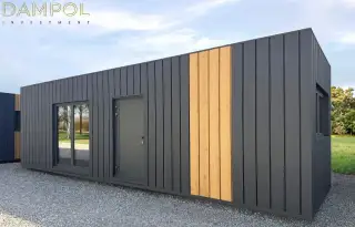 Celoroční obytný modul 10 × 3 m, ihned k dispozici