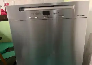 Miele G 5811 SC Active Plus – nerez