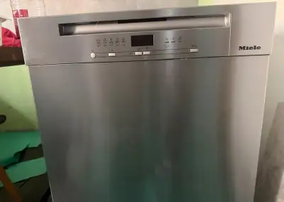 Miele G 5811 SC Active Plus – nerez