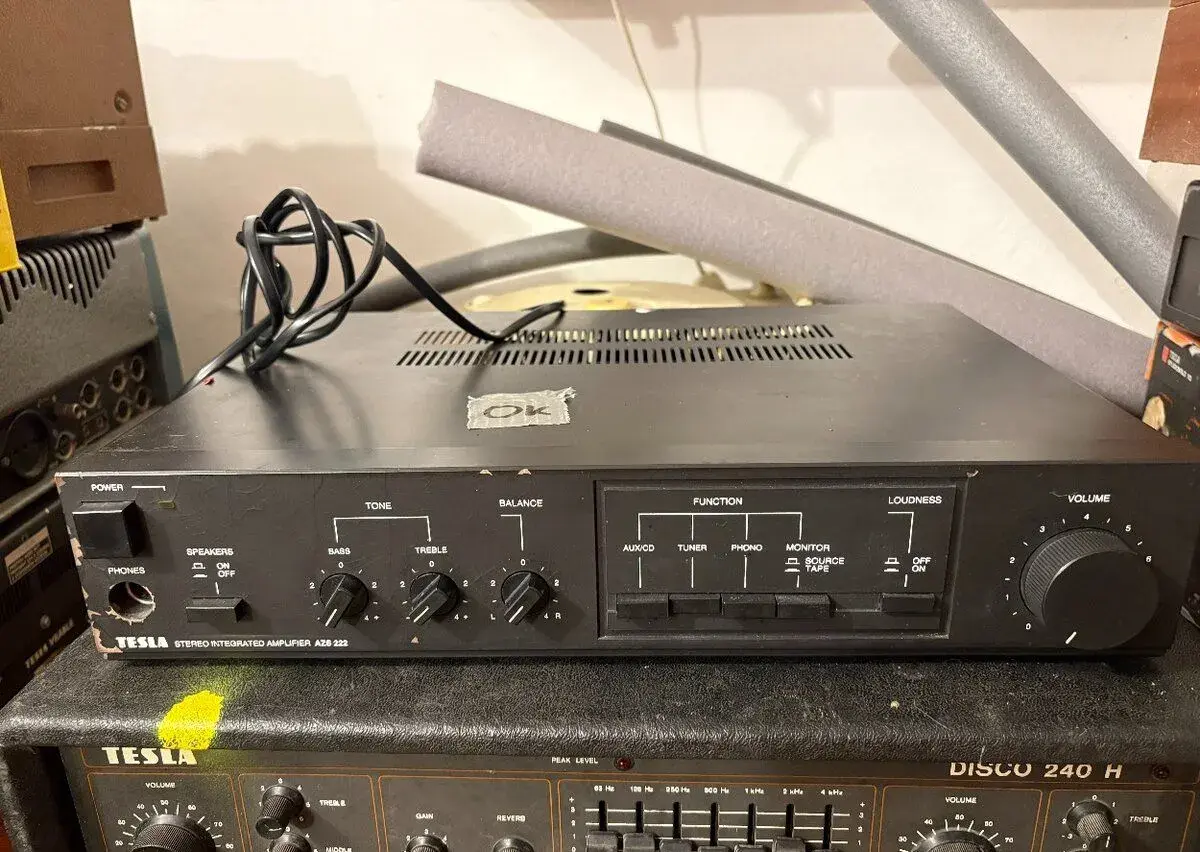 Zesilovač Tesla AZS222 Hi-Fi