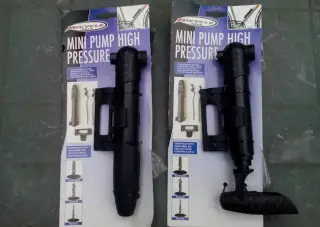 miniaturní vysokotlaká pumpička