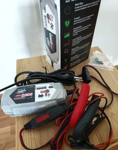 Shark CT-2000 6/12V - nabíječka