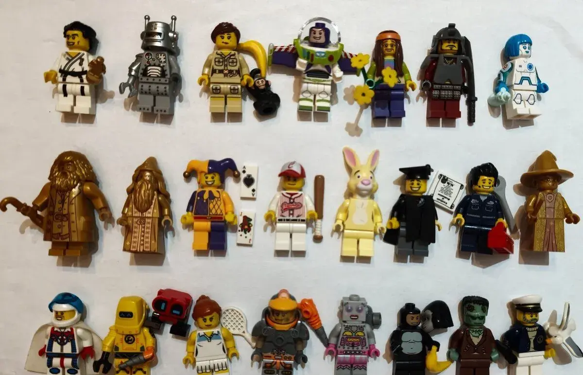 Lego minifigures