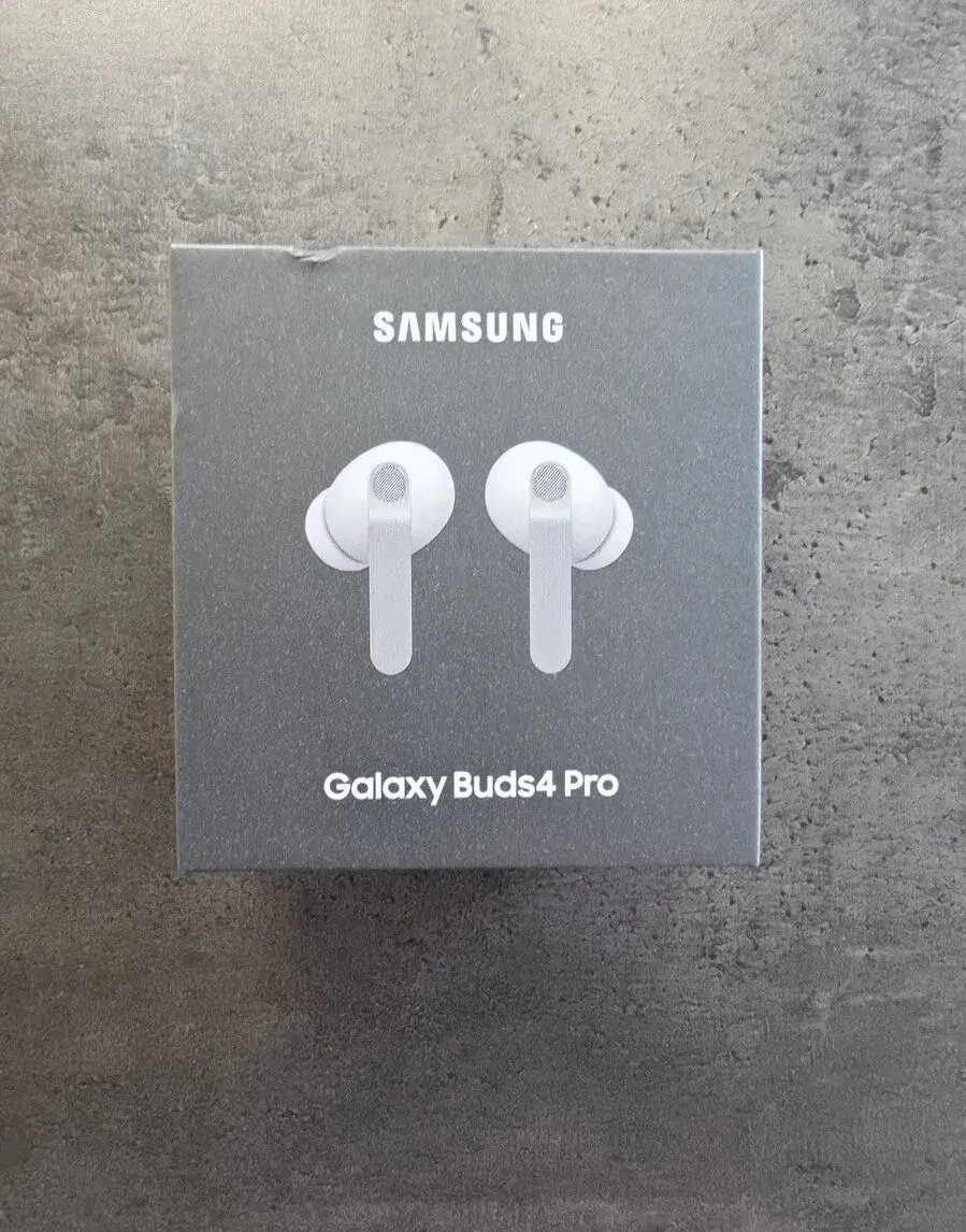 NOVÁ NEROZBALENÁ Samsung Galaxy Buds4 Pro Bílá