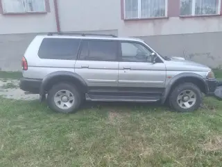 Mitsubishi pajero – 260 000 km
