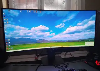 Herni nový oled monitor MSI X36