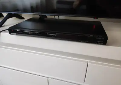 DVD přehrávač Panasonic DVD-S33 bez DO
