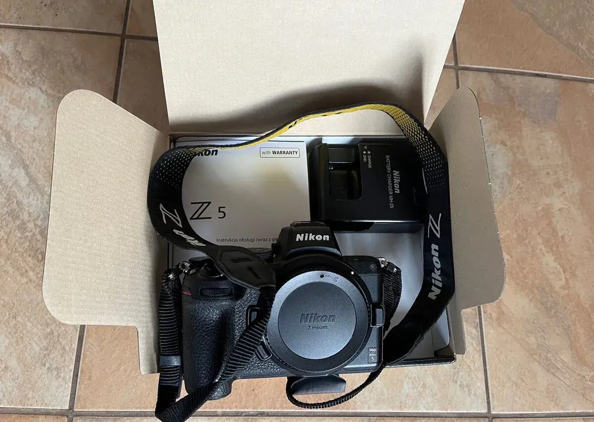 Nikon Z5 ve vynikajicim stavu