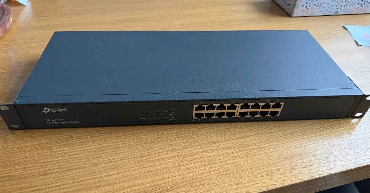 Switch TP-Link TL-SG1016