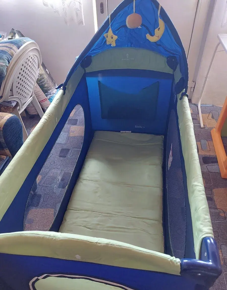 Detska cestovní postýlka