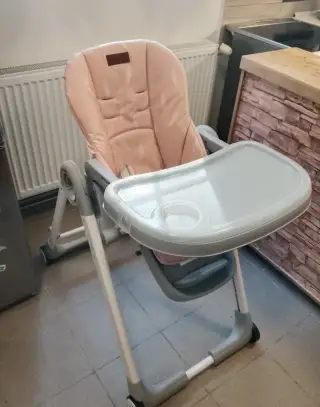 dětská polohovatelná jídelní židlička MoMi LUXURIA