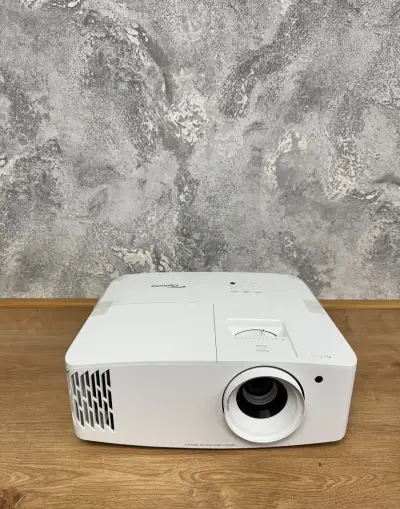 JAKO NOVÝ Optoma projektor UHD30 True 4K UHD