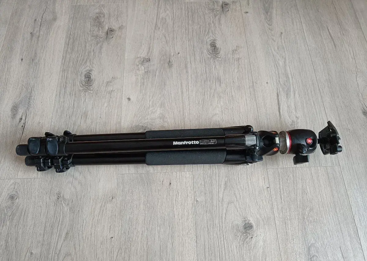 Robustní stativ Manfrotto 055XPROB + kulová hlava MHXPRO-BHQ