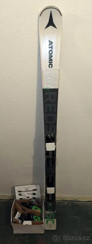 Lyže ATOMIC Redster SC 162cm + vázání ATOMIC - NOVÉ