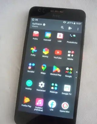 HTC Desire 825