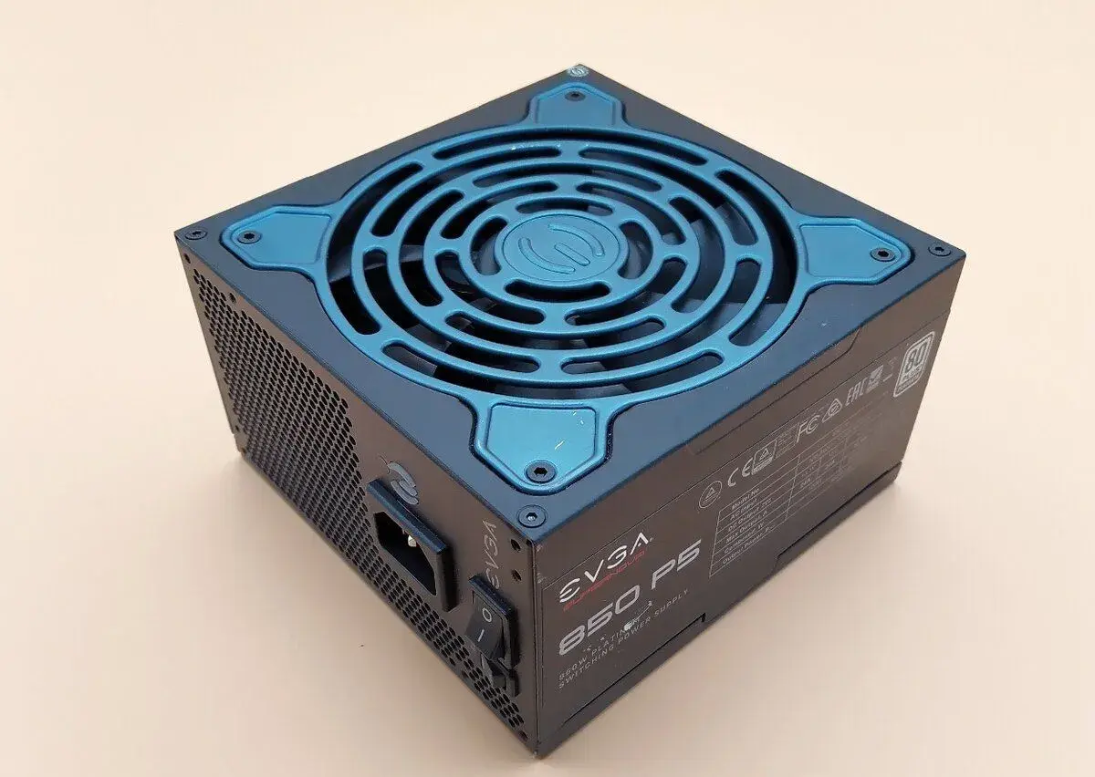 PC zdroj EVGA SuperNOVA 850 P5 Platinum