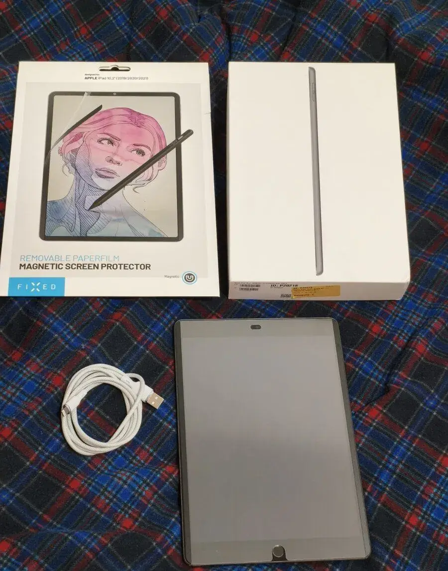 iPad 9. generace (2021) 10.2 - 64Gb + fólie + rok záruka