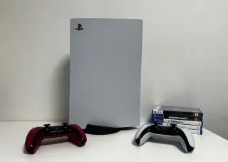 PlayStation 5 (Disc Edition) + 2x DualSense ovladač