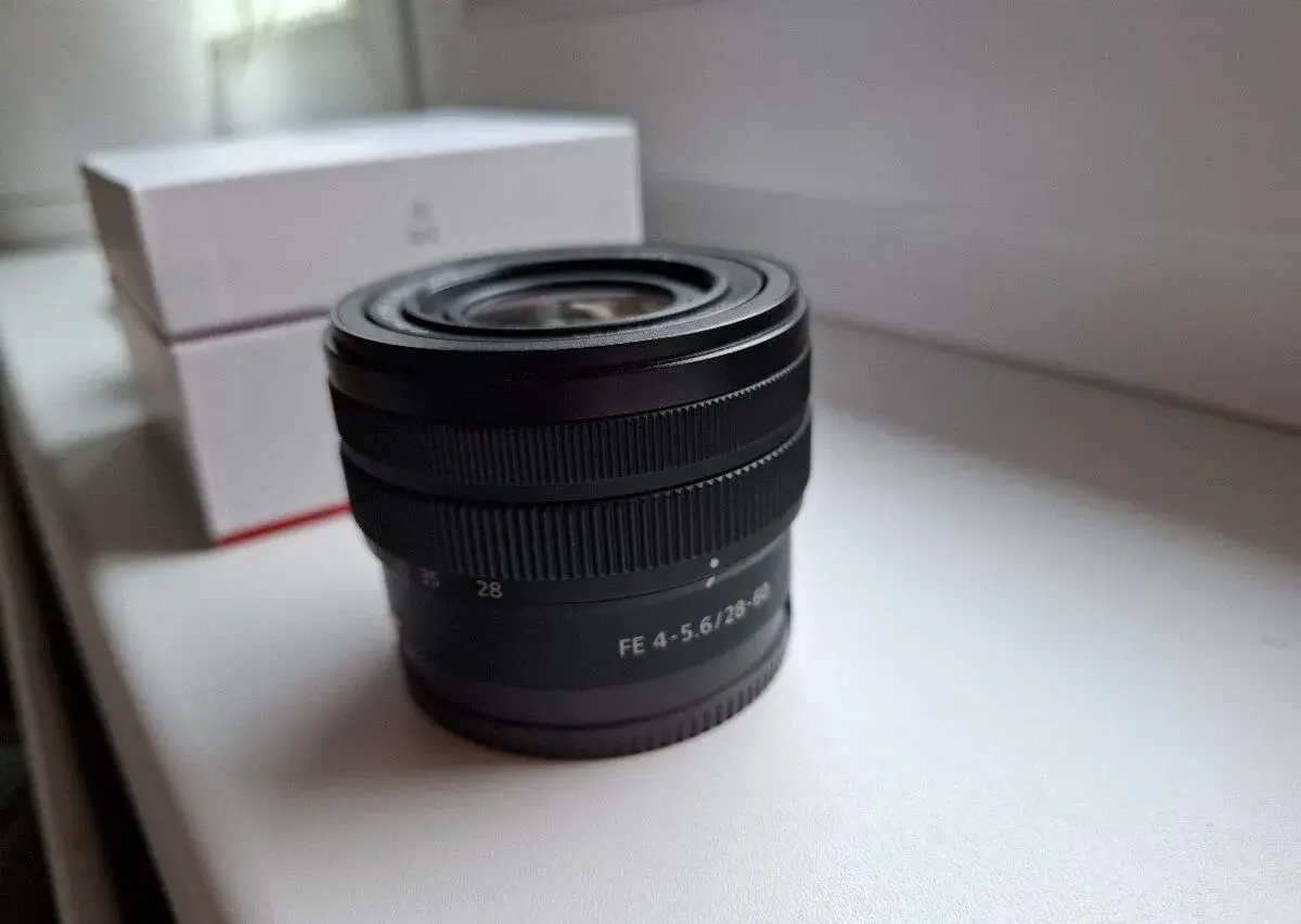 Sony FE 28-60 mm f/4-5,6 + 7Artisans