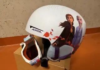 Dětská lyžařská helma s brýlemi