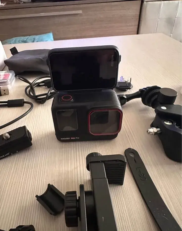 Insta 360 Go pro ace