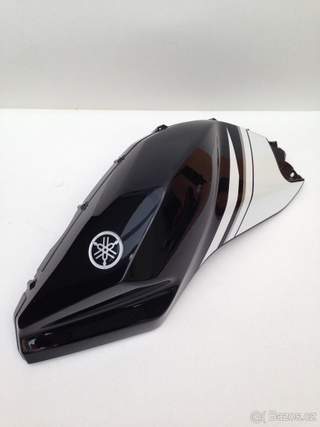 Nový plast pro nádrž na YAMAHA YZF-R 125 Black 2009