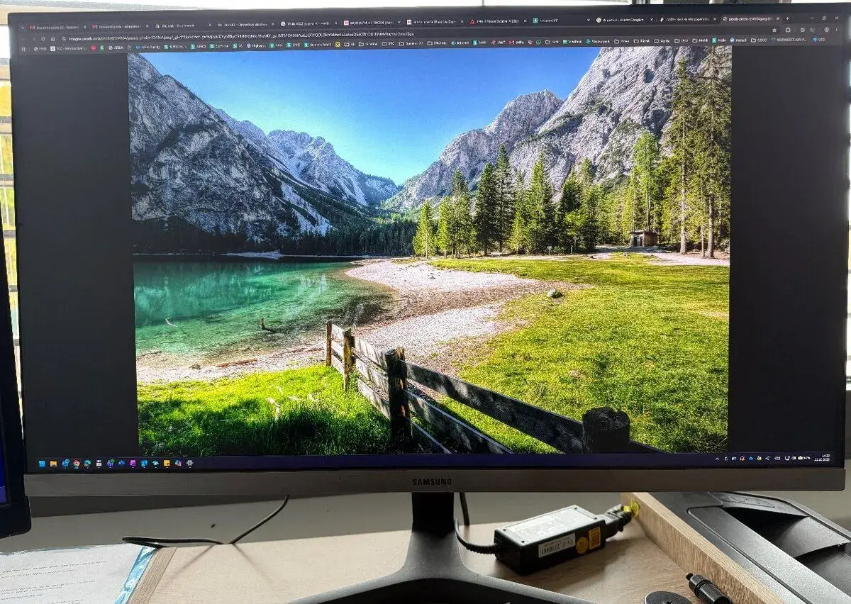 Samsung 28" 4K monitor