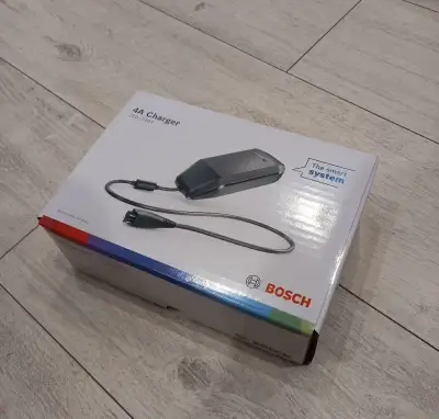 Nabíječka na elektrokola Bosch 4A