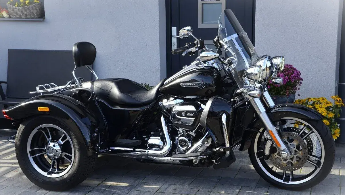 Harley Davidson FLRT Freewheeler 107